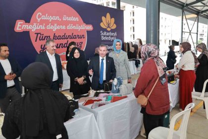sultanbeyli-belediyesi-kadin-el-emegi-pazari-acildi
