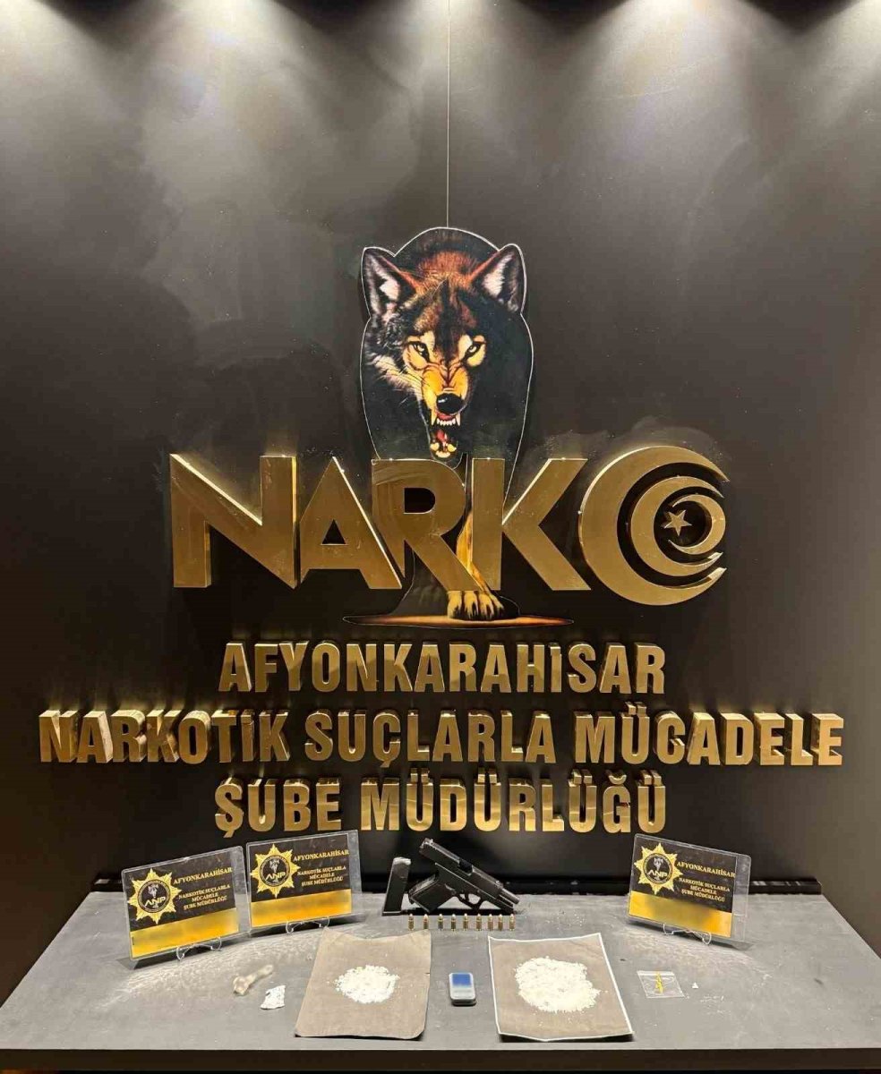 uyusturucu-ve-tabancayla-yakalanan-sahis-tutuklandi