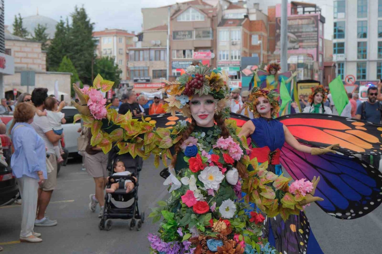 16-kirklareli-yayla-bolluk-bereket-hasat-ve-bagbozumu-senlikleri-basladi