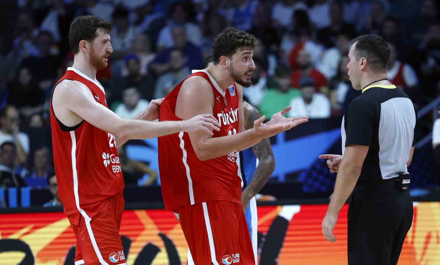 a-milli-erkek-basketbol-takimi-finalde