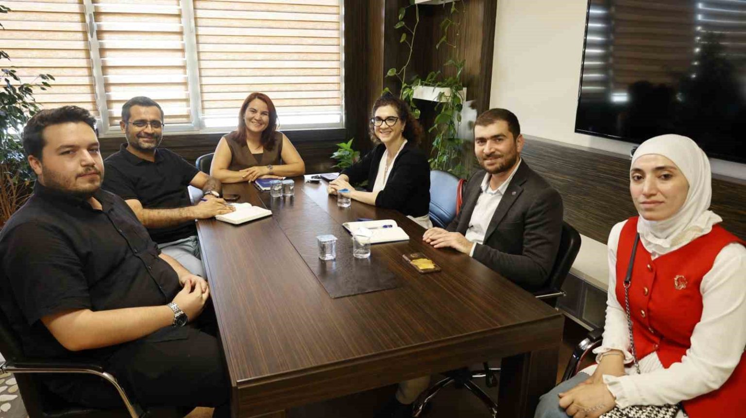 abdnin-oncu-universitelerinden-snhu-gibtuyu-ziyaret-etti