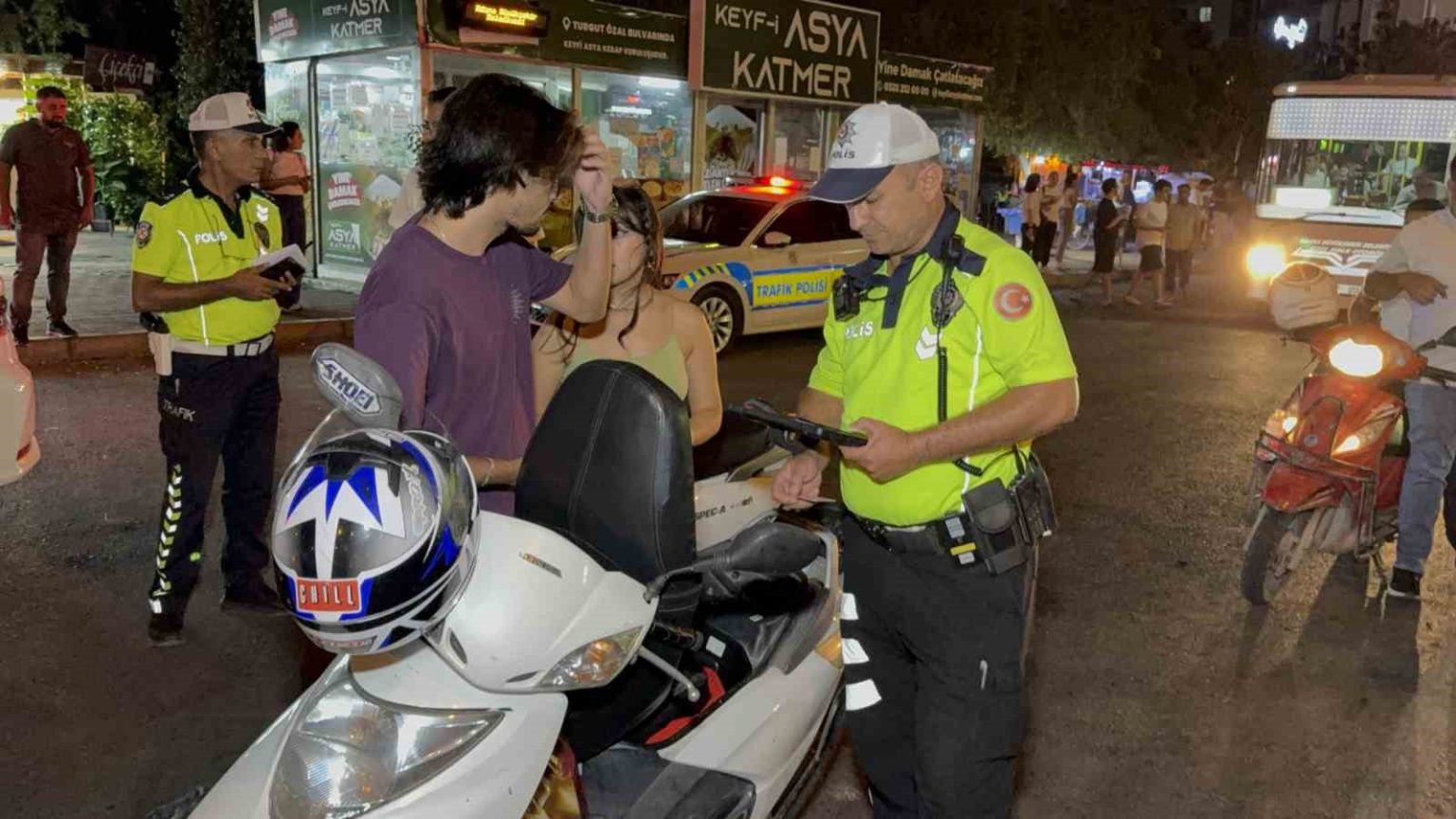 adanada-46-motosiklet-surucusune-357-bin-lira-ceza-kesildi