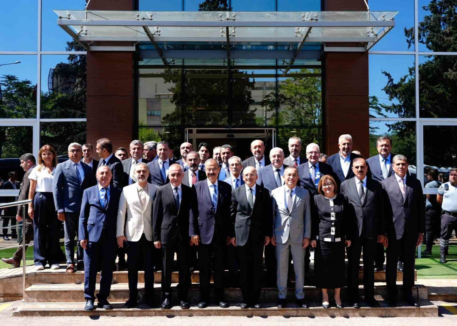 bakan-simsek-gaziantepte-ekonomi-degerlendirme-toplantilarina-katildi