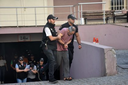 balcovadaki-polis-merkezi-saldirisinda-7-tutuklama
