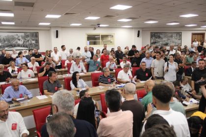baskan-erol-belediye-meclisi-eylem-yeri-degil-hizmet-uretme-yeridir