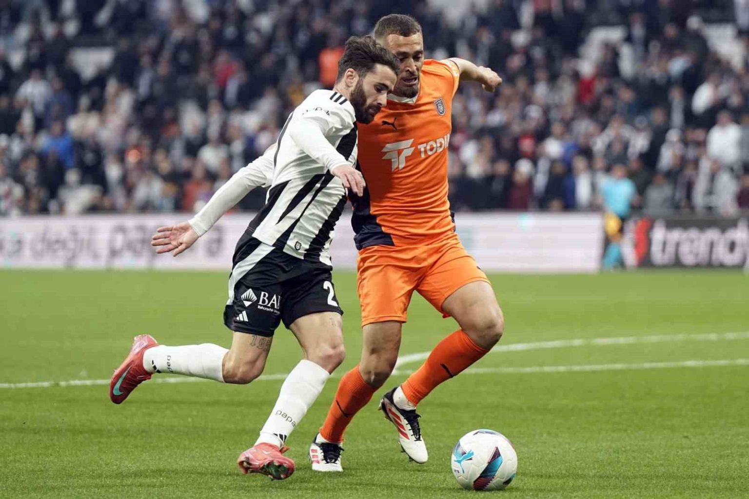 besiktas-ile-basaksehir-23-randevuda