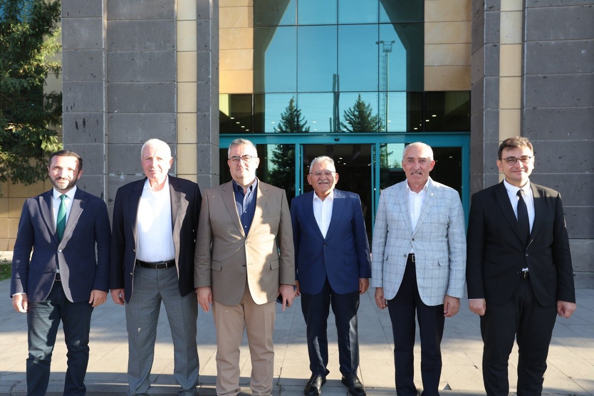 buyukkilictan-dsi-kavsagindaki-trafik-sorununu-cozecek-projeye-dair-istisare-toplantisi