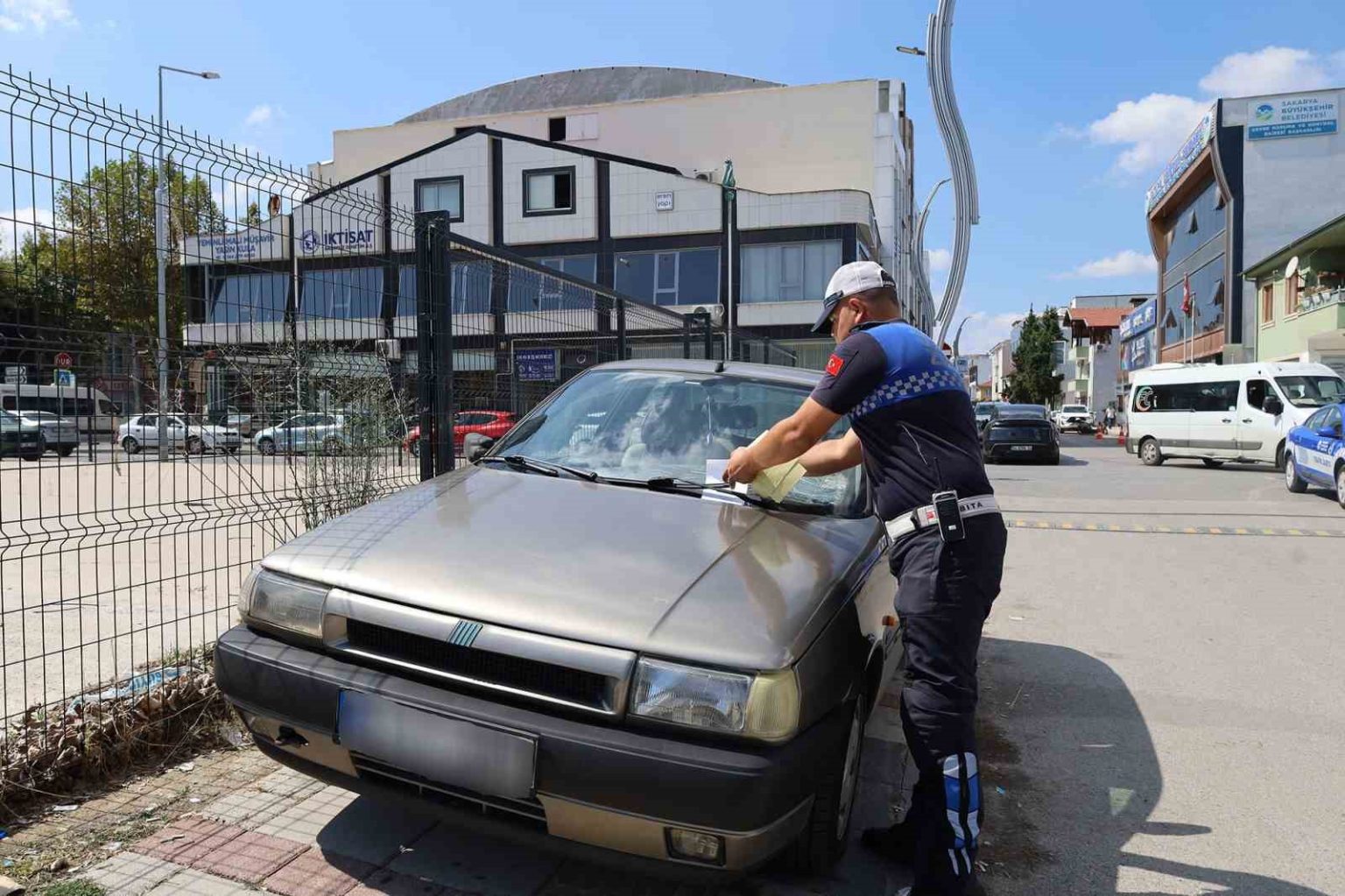 buyuksehir-zabitasi-tek-tek-uyardi
