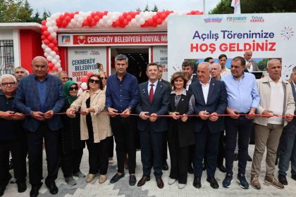 cekmekoyde-2nci-sosyal-market-acildi