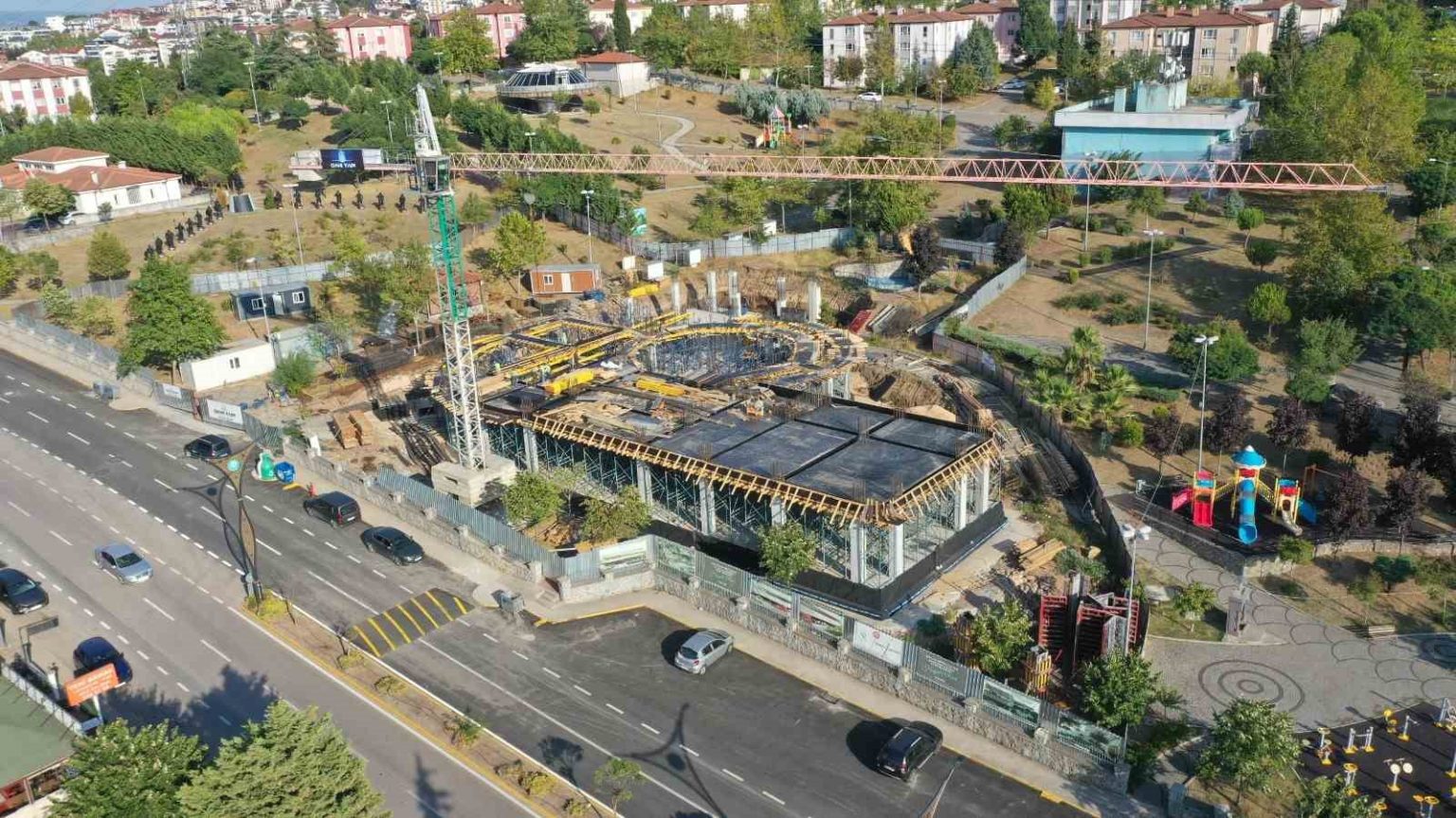 cocuk-kutuphanesi-ve-oyuncak-muzesi-hizla-yukseliyor