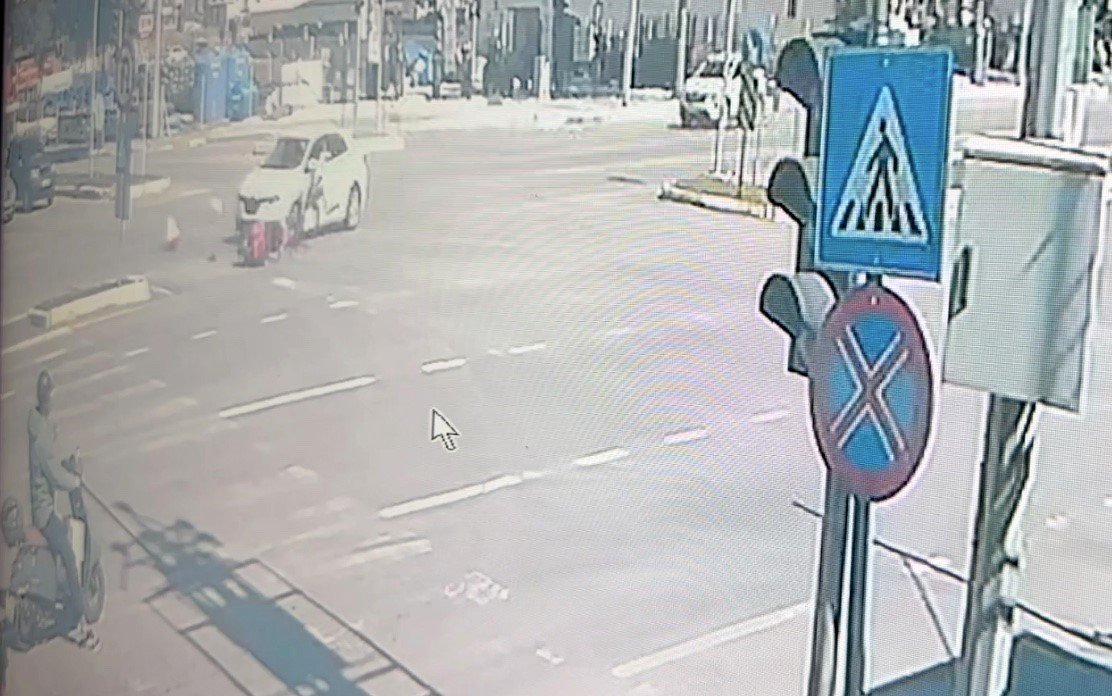 corumda-otomobille-motosiklet-carpisti-1-yarali