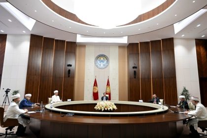 diyanet-isleri-baskani-erbas-kirgizistan-cumhurbaskani-caparov-ile-bir-araya-geldi