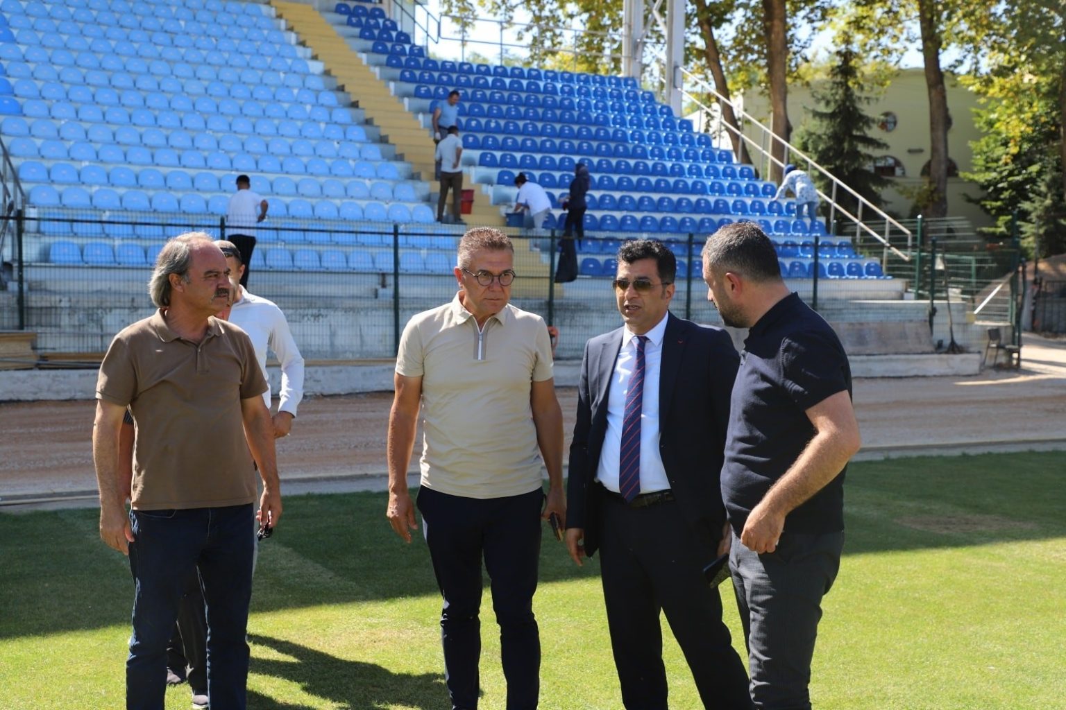 dumlupinar-stadyumu-maclara-hazir