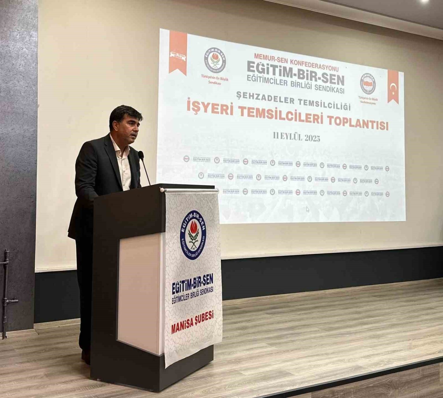 egitim-bir-sen-is-yeri-temsilcileri-bir-araya-geldi