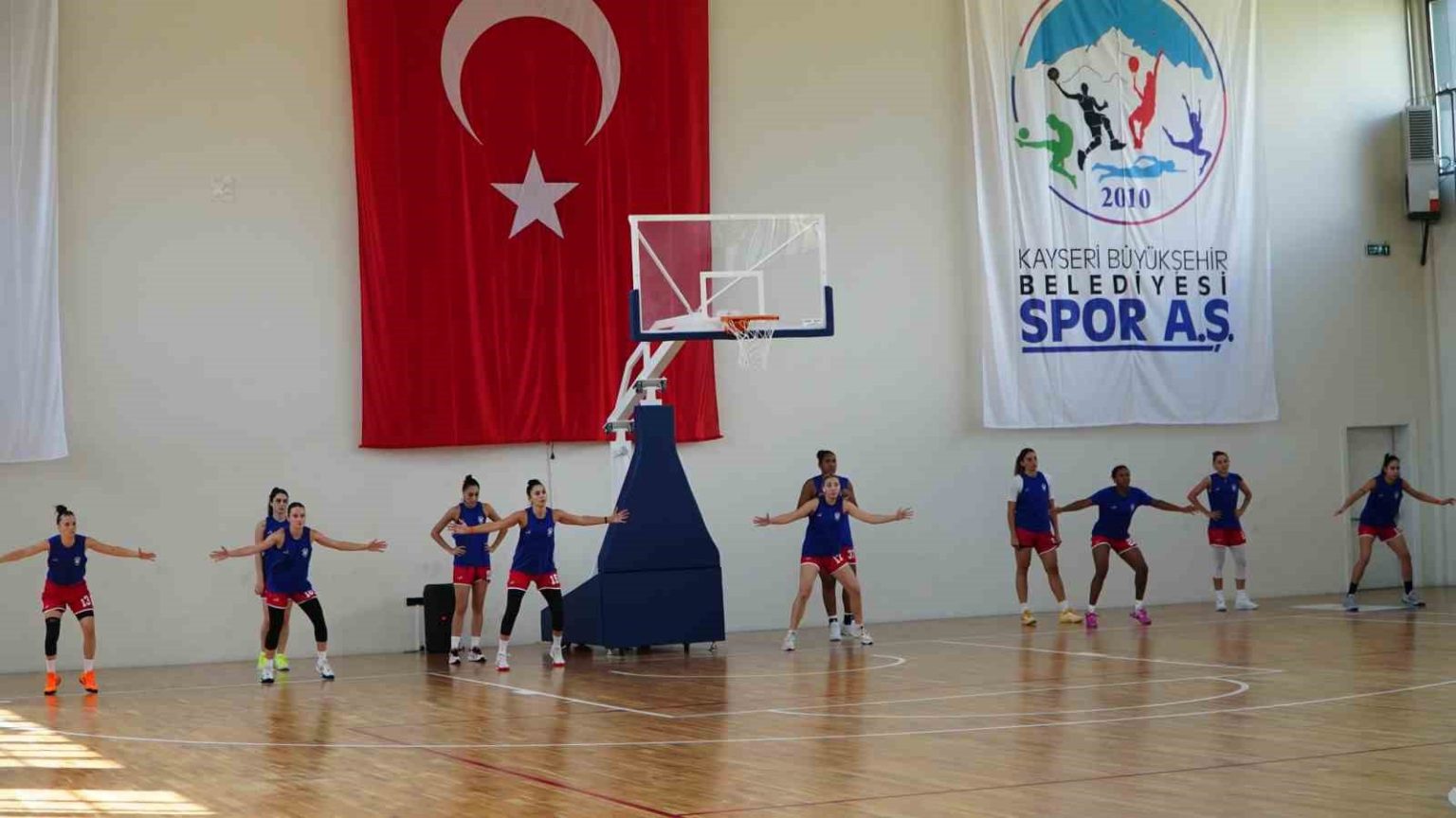 erciyes-yuksek-irtifa-kamp-merkezi-basketbolcularin-da-gozdesi