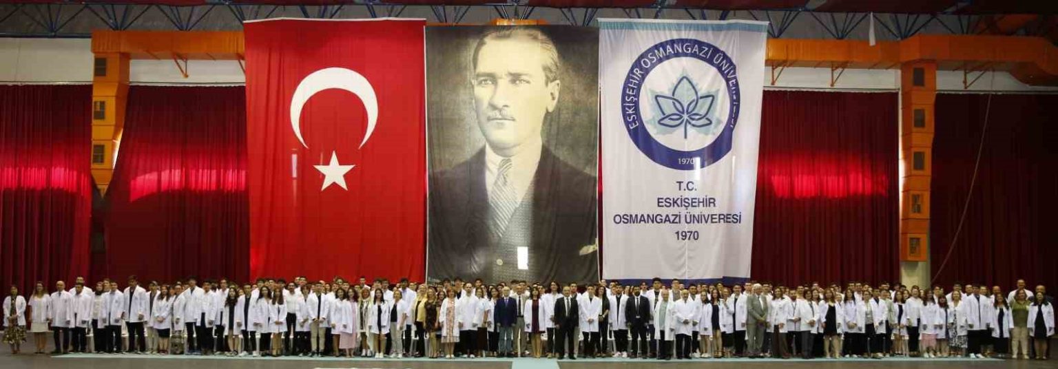 esogu-tip-fakultesinin-yeni-ogrencileri-beyaz-onluklerini-giydi