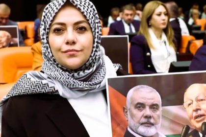gazzeliler-icin-yola-cikan-milletvekili-un-biz-kudusu-miras-sayan-bir-milletin-cocuklariyiz