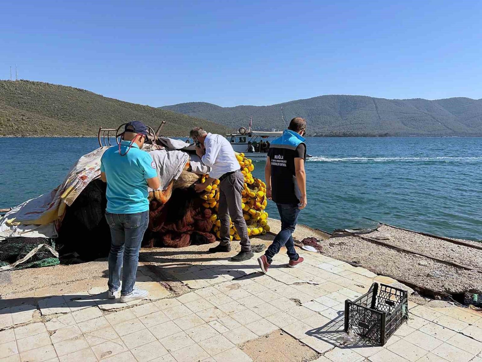gulluk-korfezinde-kacak-avcilik-denetimi