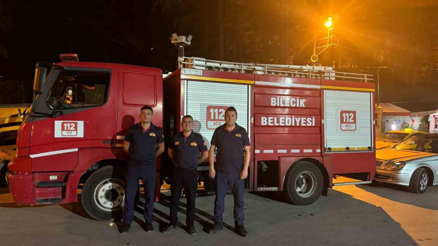 hamsu-koprusunde-yasanan-toprak-kaymasi-sonrasi-itfaiye-tedbir-aldi