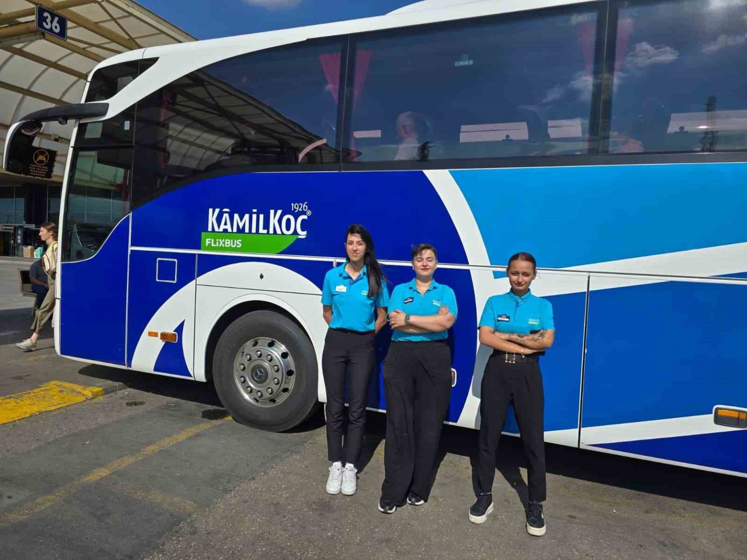 kamil-koc-kabin-hizmetleri-kadrosuna-15-yeni-hostes-daha-ekleyecek