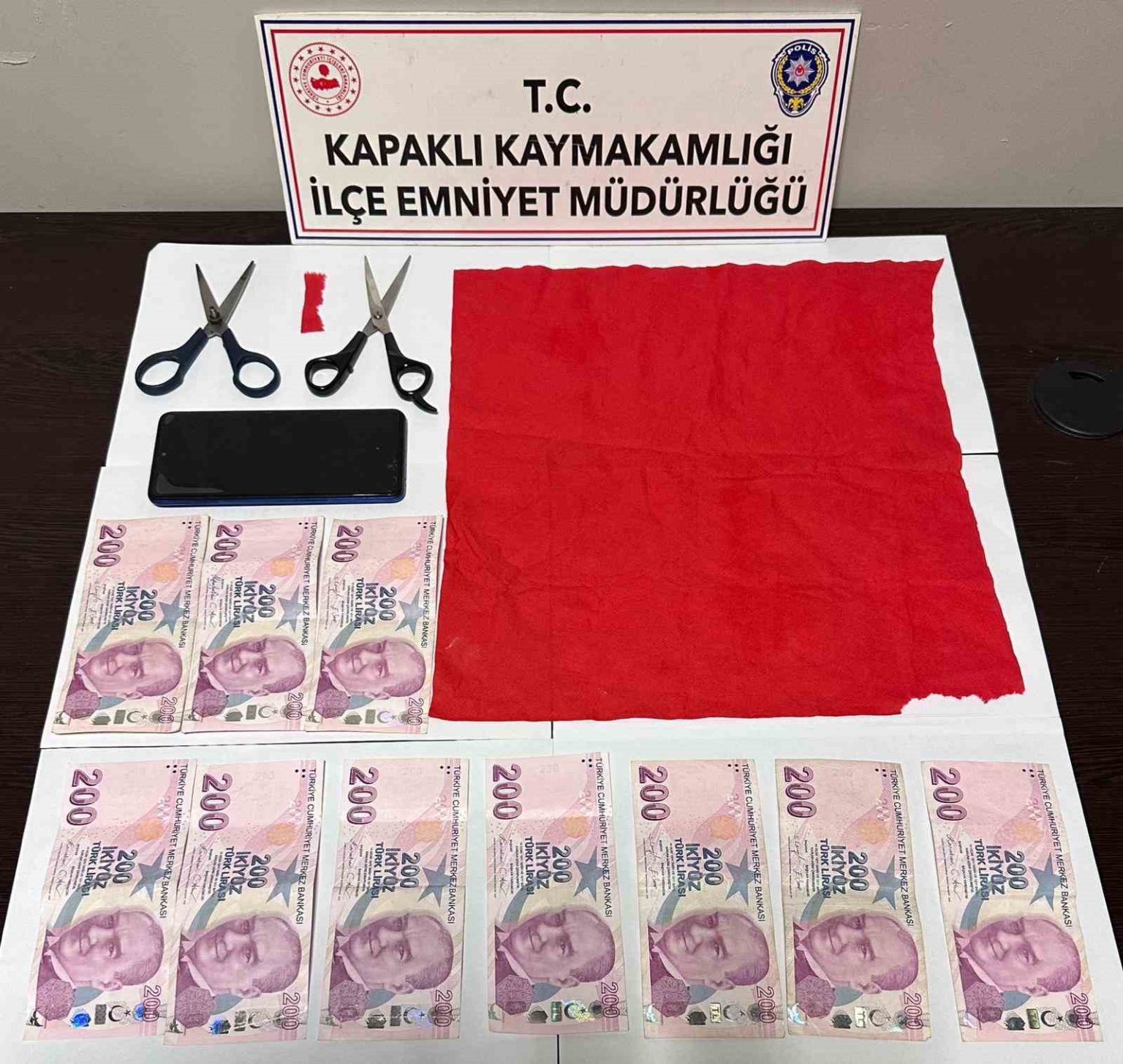 kapaklida-zehir-tacirlerine-gecit-yok-2-tutuklama