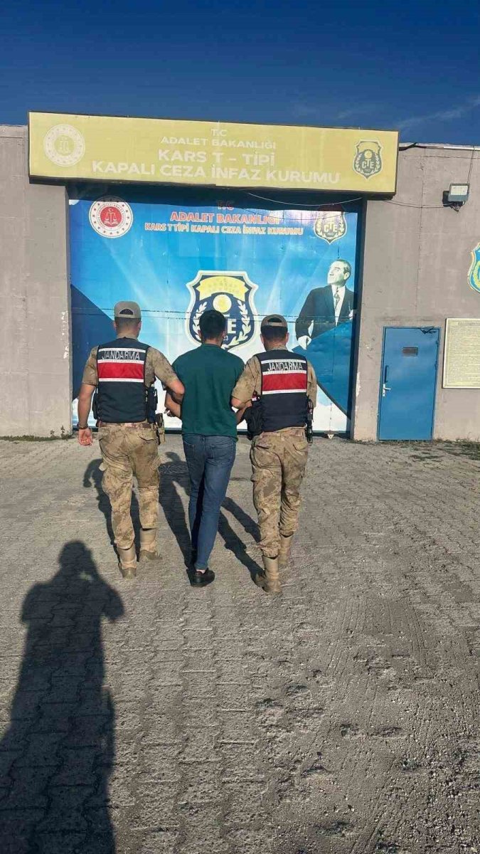 karsta-8-yil-hapis-cezasi-bulunan-1-kisi-yakalandi