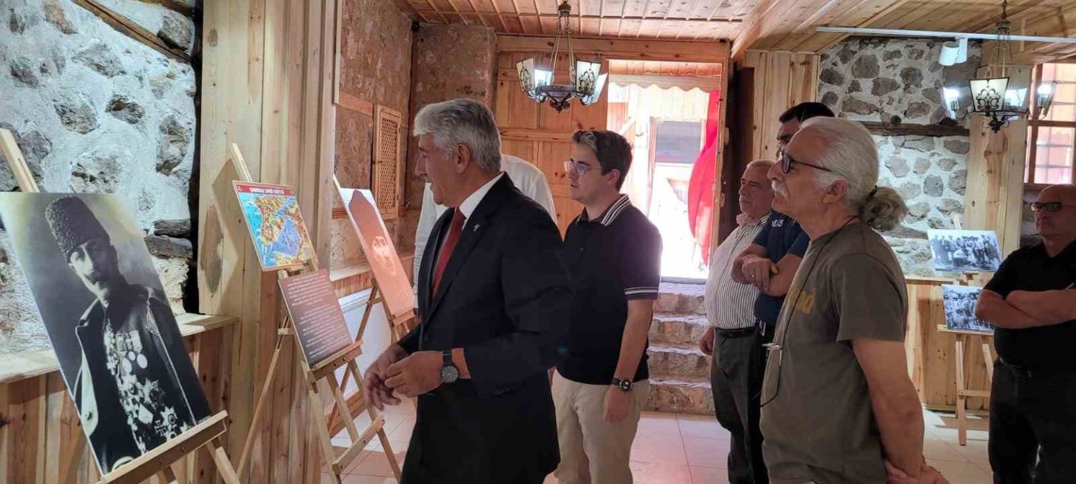 kemaliyede-ataturk-ve-canakkale-muharebeleri-konulu-fotograf-sergisi