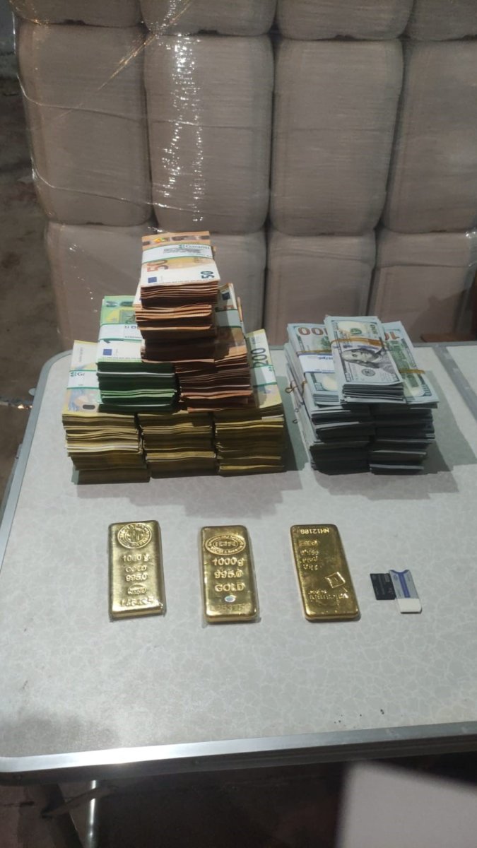 manavgat-belediyesi-yolsuzluk-ve-rusvet-sorusturmasinda-3-kg-kulce-altin-yarim-milyonun-uzerinde-doviz-ele-gecirildi