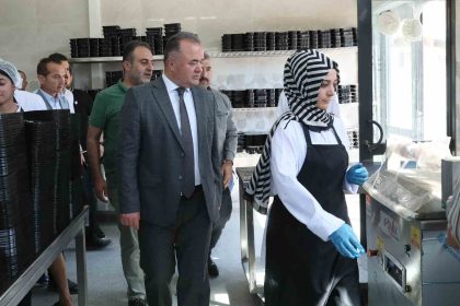 mardindeki-asevi-ihtiyac-sahiplerinin-yardimina-kosmaya-devam-ediyor