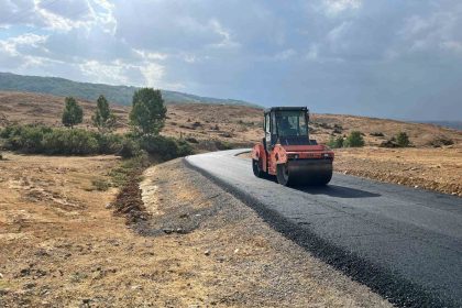 musta-yol-yapim-calismalari-suruyor