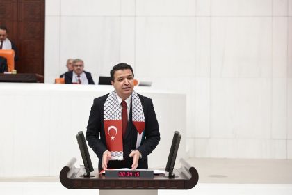 saadet-partisi-lideri-arikan-malezyaya-gidiyor