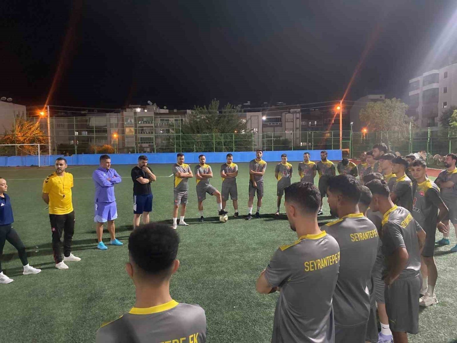 salihli-seyrantepespor-sahaya-indi