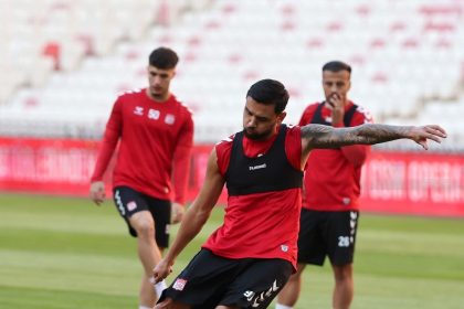sivasspor-sariyer-macina-hazir