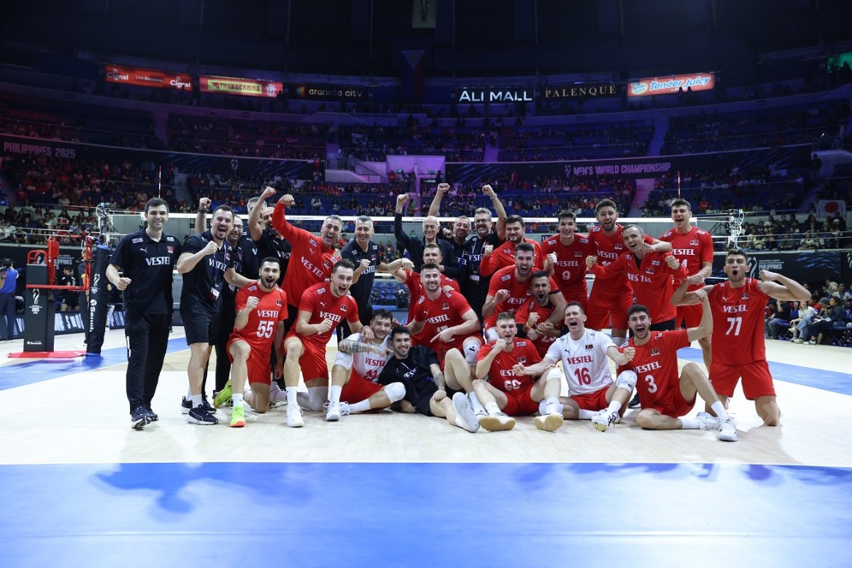 a-milli-erkek-voleybol-takimi-dunya-sampiyonasina-galibiyetle-basladi