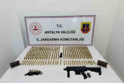 antalyada-bir-depoda-suikast-silahi-ele-gecirildi