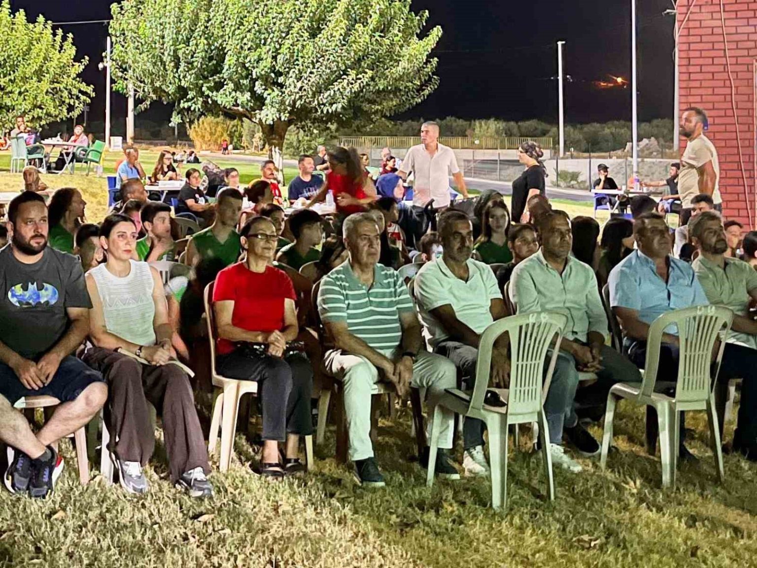 buharkentte-ay-yildizli-cosku-birlikte-yasandi