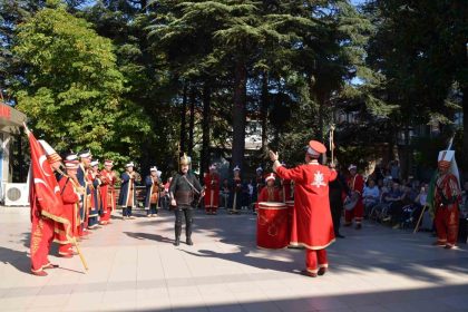 bursada-hastalar-mehter-takimi-ile-moral-buldu