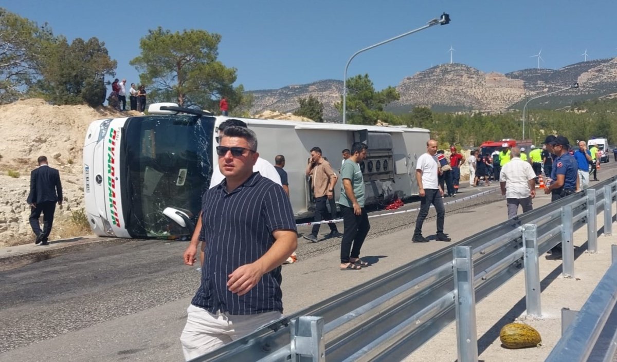 mersindeki-otobus-kazasinda-olenlerin-kimlikleri-belirlendi