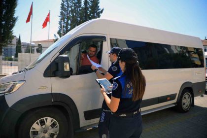 mugla-buyuksehir-zabitasindan-servis-araclarina-ogrenci-guvenligi-denetimi