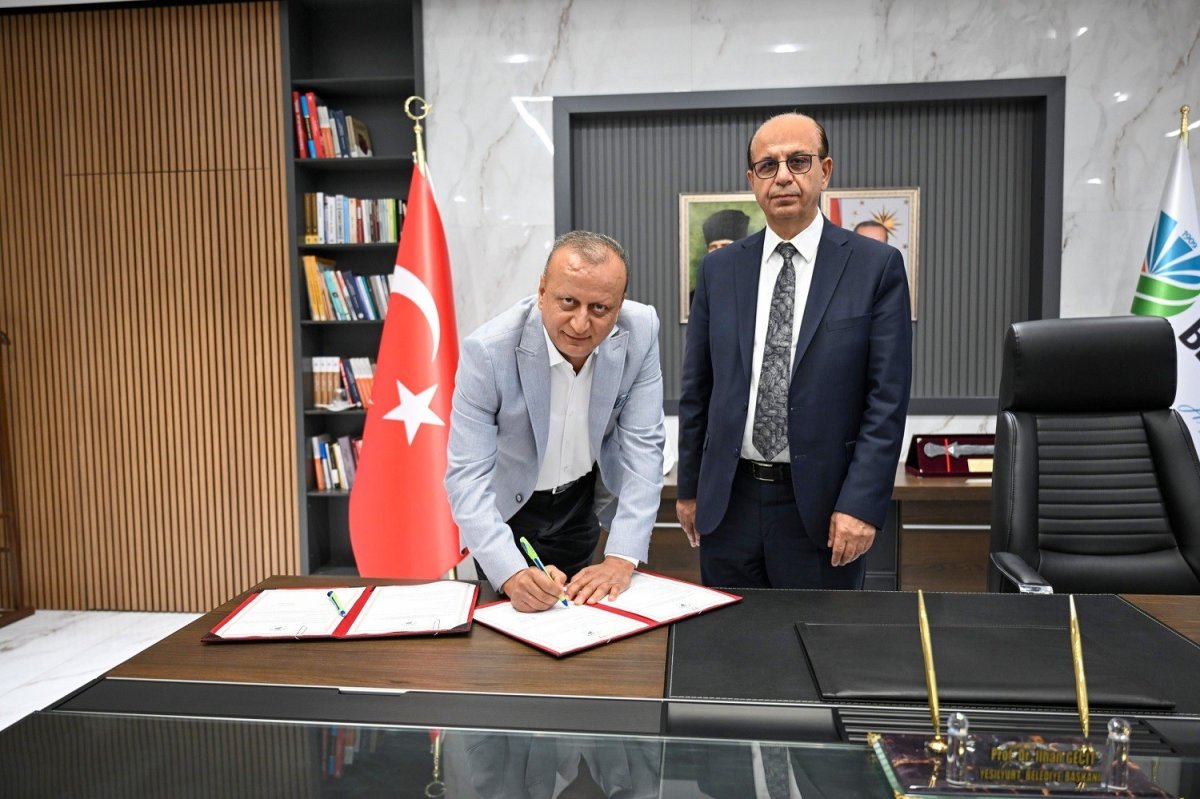 ozalper-mahallesine-insa-edilecek-taziye-evinin-protokolu-imzalandi