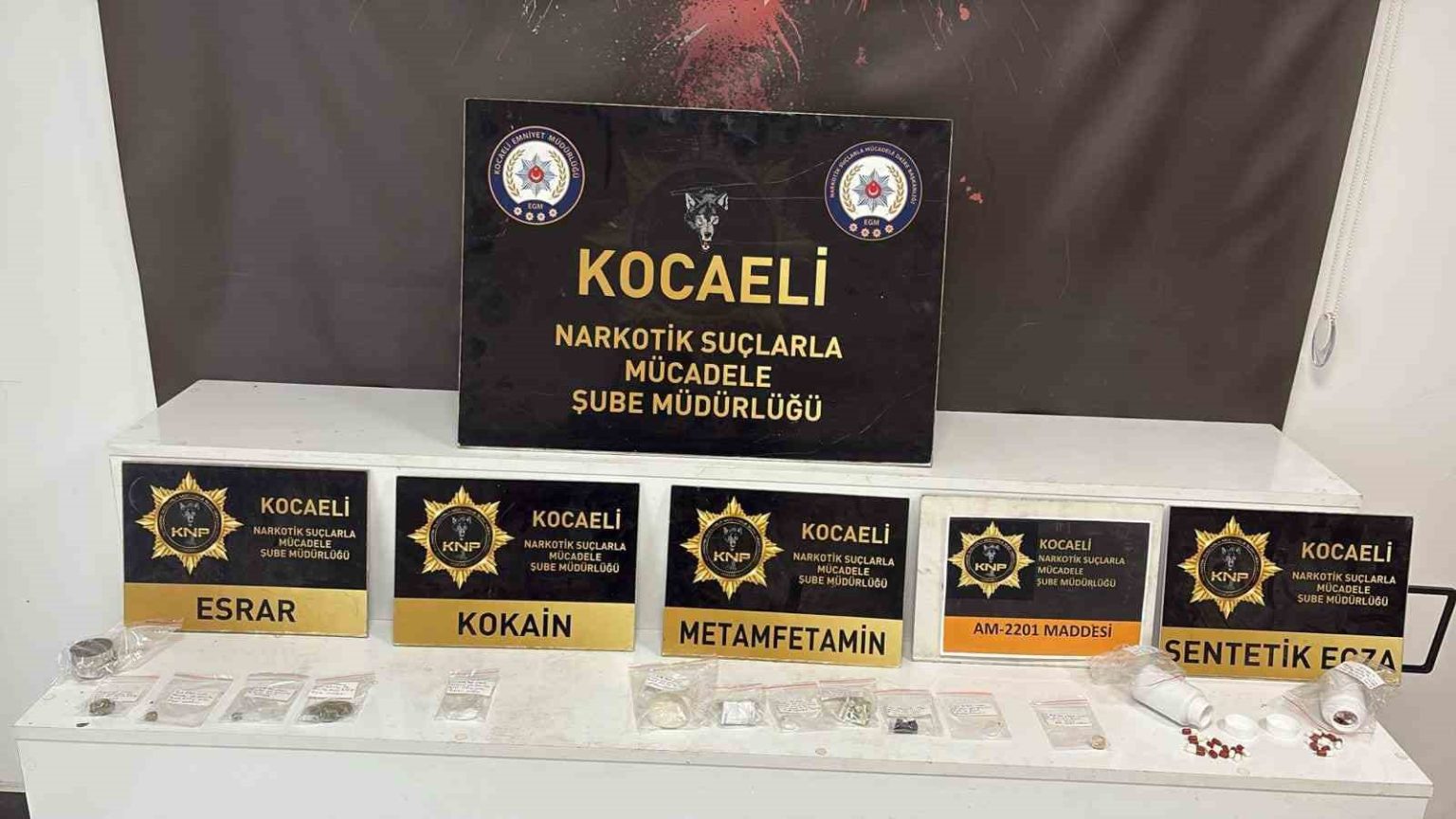 torbacilara-suc-ustu-9-kisi-tutuklandi