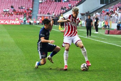 trendyol-super-lig-samsunspor-0-antalyaspor-1-mac-devam-ediyor