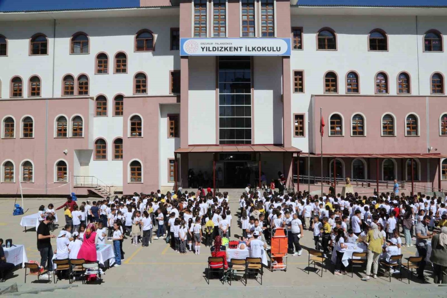 yildizkent-ilkokulunda-saglikli-cocuk-saglikli-gelecek-senligi