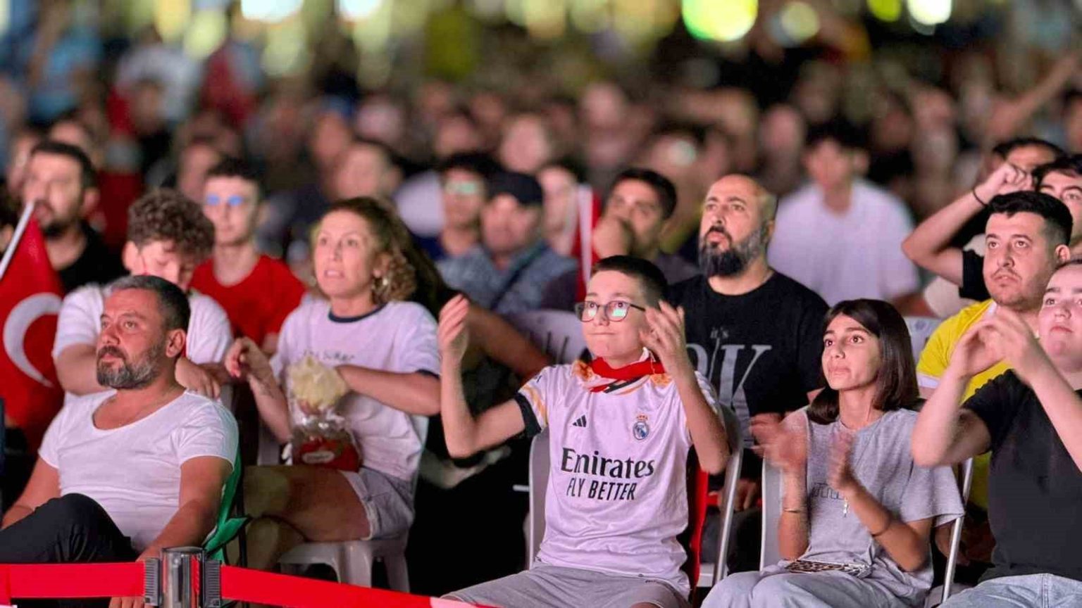 aydinlilar-milli-heyecani-bir-arada-yasadi