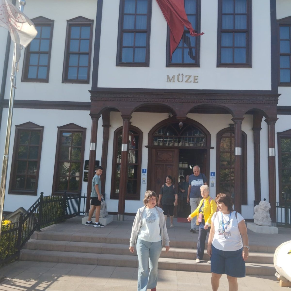 bulgaristanli-turistler-cankiriyi-gezdi