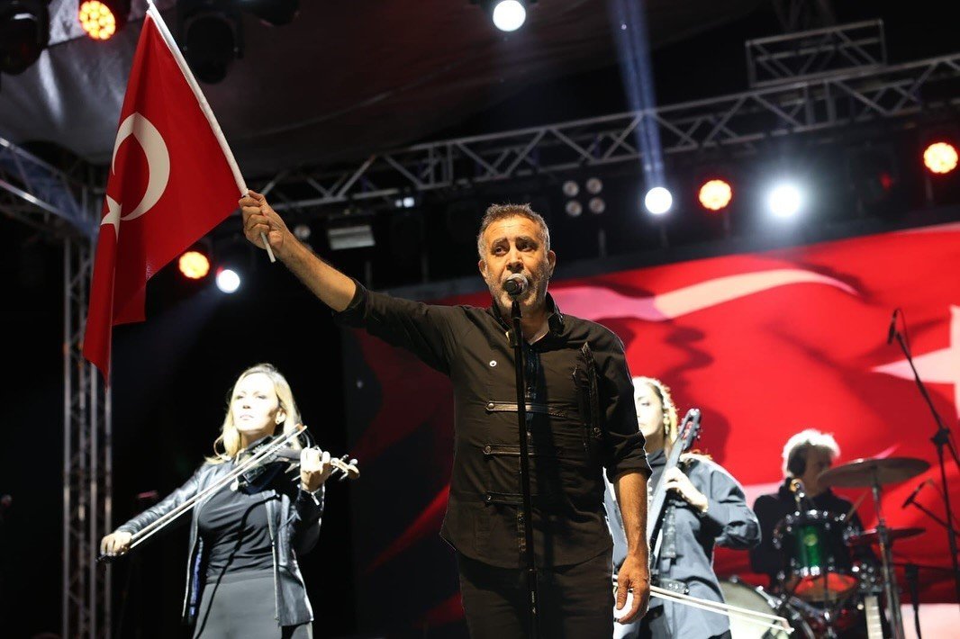 civrilde-festival-coskusu-haluk-levent-ile-dogruya-ulasti