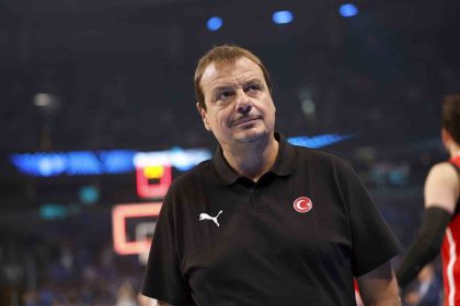 ergin-ataman-avrupa-sampiyonasinin-en-iyi-basantrenoru-secildi