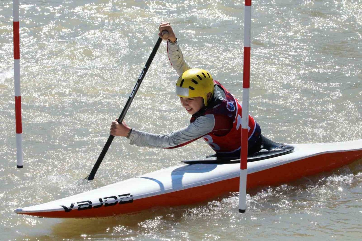 erzincanda-akarsu-kano-slalom-turkiye-kupasi-yarislari