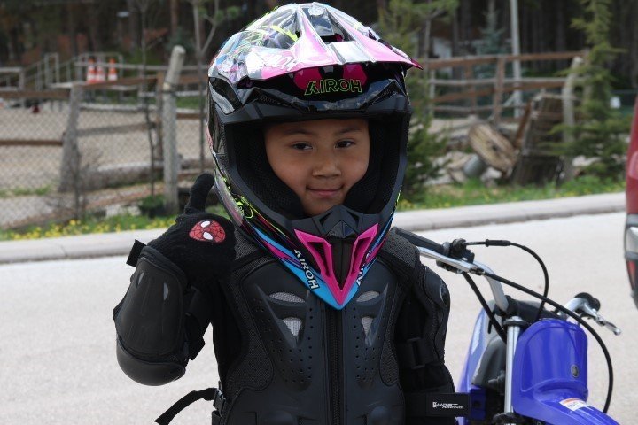 eskisehirli-atakan-ornek-aldigi-zayn-sofuoglu-ile-bulustu