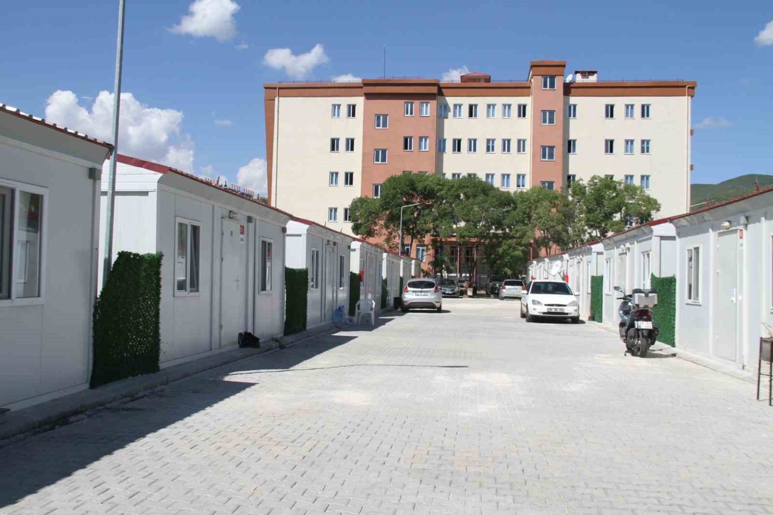 fay-hatlarinin-kesisim-noktasindaki-tunceli-12-konteyner-kent-ile-afete-karsi-hazir